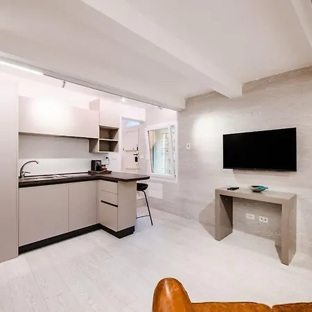 Casa Quattordici Διαμέρισμα Τσεζένα